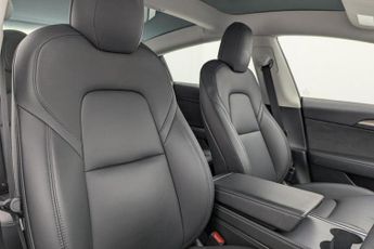 TESLA Model 3 Standard Range Plus Saloon 4dr Electric Auto RWD (241 bhp)