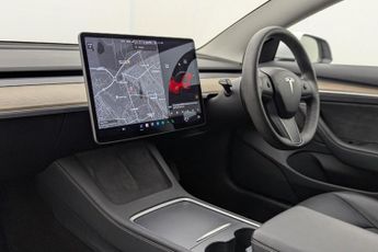 TESLA Model 3 Standard Range Plus Saloon 4dr Electric Auto RWD (241 bhp)