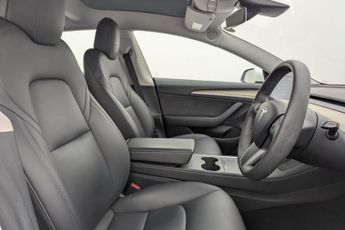 TESLA Model 3 Standard Range Plus Saloon 4dr Electric Auto RWD (241 bhp)