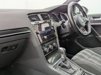 VOLKSWAGEN GOLF 2.0 TDI BlueMotion Tech GTD Hatchback 5dr Diesel DSG Euro 6 (s/s