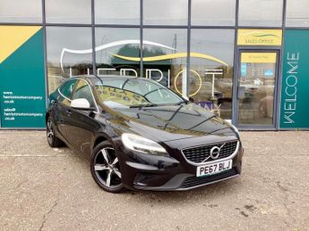Volvo V40 2.0 T2 R-Design Hatchback 5dr Petrol Manual Euro 6 (s/s) (122 ps