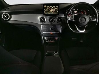 MERCEDES-BENZ GLA 2.1 GLA220d AMG Line (Premium Plus) SUV 5dr Diesel 7G-DCT 4MATIC