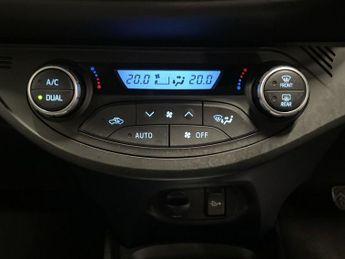 TOYOTA YARIS 1.5 VVT-h Excel Hatchback 5dr Petrol Hybrid E-CVT Euro 6 (s/s) (