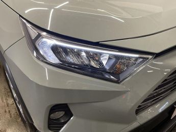 TOYOTA RAV4 2.5 VVT-h Design SUV 5dr Petrol Hybrid CVT 4WD Euro 6 (s/s) (222