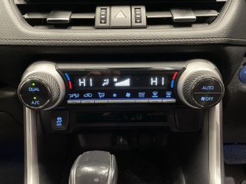 TOYOTA RAV4 2.5 VVT-h Design SUV 5dr Petrol Hybrid CVT 4WD Euro 6 (s/s) (222