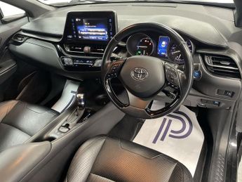 TOYOTA C-HR 1.8 VVT-h Icon SUV 5dr Petrol Hybrid CVT Euro 6 (s/s) (122 ps) -