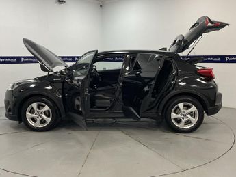 TOYOTA C-HR 1.8 VVT-h Icon SUV 5dr Petrol Hybrid CVT Euro 6 (s/s) (122 ps) -