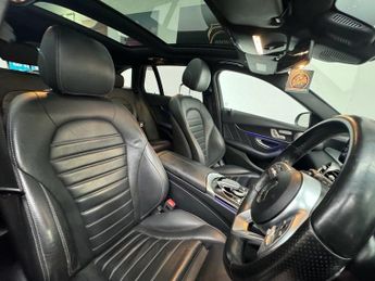 MERCEDES-BENZ C-CLASS 2.0 C300 AMG Line (Premium Plus) Estate 5dr Petrol G-Tronic+ Eur