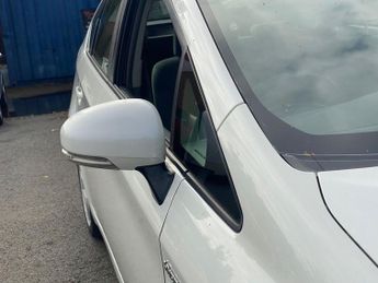 TOYOTA PRIUS 1.8 VVT-h T Spirit Hatchback 5dr Petrol Hybrid CVT Euro 5 (s/s) 