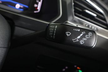 VOLKSWAGEN TIGUAN 1.5 TSI R-Line DSG Euro 6 (s/s) 5dr