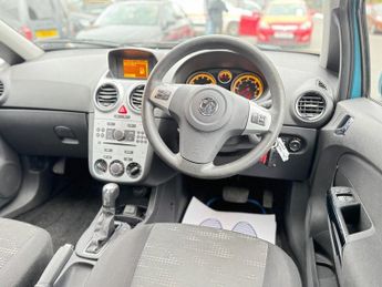 VAUXHALL CORSA 1.4 16V Exclusiv Hatchback 5dr Petrol Auto Euro 5 (A/C) (100 ps)