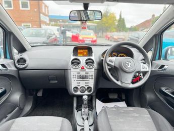 VAUXHALL CORSA 1.4 16V Exclusiv Hatchback 5dr Petrol Auto Euro 5 (A/C) (100 ps)