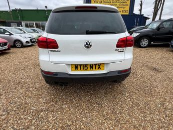 VOLKSWAGEN TIGUAN 2.0 TDI BlueMotion Tech Match SUV 5dr Diesel DSG 4WD Euro 6 (s/s