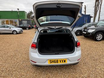 VOLKSWAGEN GOLF 1.5 TSI EVO GPF SE Hatchback 5dr Petrol DSG Euro 6 (s/s) (130 ps