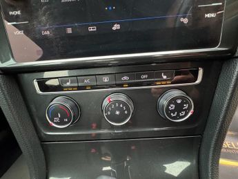 VOLKSWAGEN GOLF 1.5 TSI EVO GPF SE Hatchback 5dr Petrol DSG Euro 6 (s/s) (130 ps