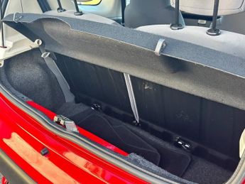 PEUGEOT 107 1.0 12V Urban Hatchback 3dr Petrol 2 Tronic Euro 4 (68 ps)