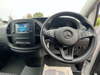 MERCEDES-BENZ VITO eVito 66 Progressive