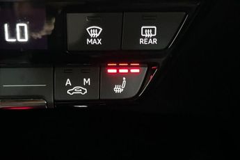 AUDI Q4 E-TRON 40 Launch Edition SUV 5dr Electric Auto 82kWh (204 ps) Cruise Co