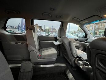 KIA SEDONA 2.2 CRDi 2 MPV 5dr Diesel Automatic (199 g/km, 192 bhp)