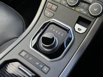 LAND ROVER RANGE ROVER EVOQUE 2.0 TD4 HSE Dynamic SUV 5dr Diesel Auto 4WD Euro 6 (s/s) (180 ps