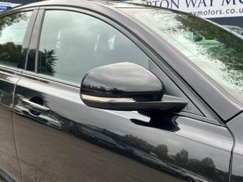 JAGUAR XF 2.0d R-Sport Saloon 4dr Diesel Auto Euro 6 (s/s) (163 ps)