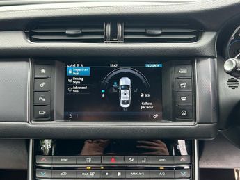 JAGUAR XF 2.0d R-Sport Saloon 4dr Diesel Auto Euro 6 (s/s) (163 ps)