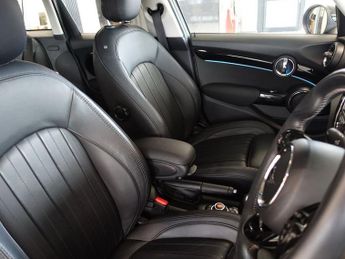 MINI HATCH 1.5 Cooper Exclusive Hatchback 5dr Petrol Steptronic Euro 6 (s/s