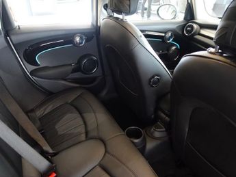 MINI HATCH 1.5 Cooper Exclusive Hatchback 5dr Petrol Steptronic Euro 6 (s/s