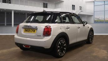 MINI HATCH 1.5 Cooper Exclusive Hatchback 5dr Petrol Steptronic Euro 6 (s/s