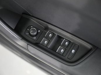 AUDI A1 1.0 TFSI 25 S line Sportback 5dr Petrol S Tronic Euro 6 (s/s) (9