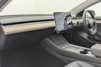 TESLA Model 3 (Dual Motor) Long Range Saloon 4dr Electric Auto 4WDE (346 ps)
