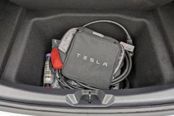 TESLA Model 3 (Dual Motor) Long Range Saloon 4dr Electric Auto 4WDE (346 ps)