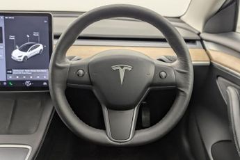 TESLA Model 3 (Dual Motor) Long Range Saloon 4dr Electric Auto 4WDE (346 ps)
