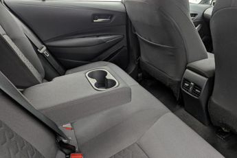 TOYOTA COROLLA 1.8 VVT-h Icon Tech Touring Sports 5dr Petrol Hybrid CVT Euro 6