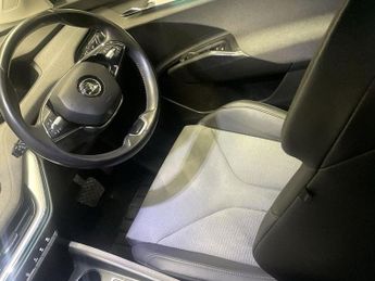 SKODA ENYAQ 62kWh 60 SUV 5dr Electric Auto (DC120kW) (179 ps)