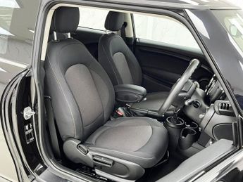 MINI HATCH 1.5 Cooper Classic Hatchback 3dr Petrol Steptronic Euro 6 (s/s) 