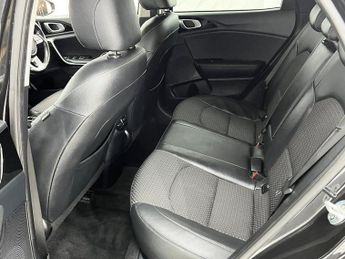 KIA XCEED 1.4 T-GDi 3 SUV 5dr Petrol Manual Euro 6 (s/s) (138 bhp)