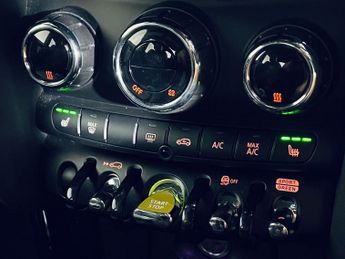 MINI Electric Hatch Cooper SE 32.6kWh Level 2 Hatchback 3dr Electric Auto (184 ps)