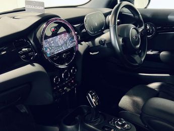 MINI Electric Hatch Cooper SE 32.6kWh Level 2 Hatchback 3dr Electric Auto (184 ps)