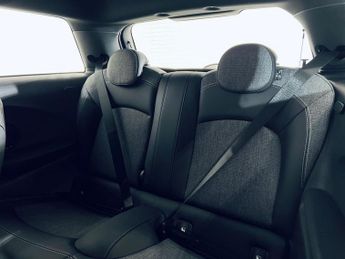 MINI Electric Hatch Cooper SE 32.6kWh Level 2 Hatchback 3dr Electric Auto (184 ps)