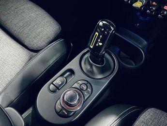 MINI Electric Hatch Cooper SE 32.6kWh Level 2 Hatchback 3dr Electric Auto (184 ps)