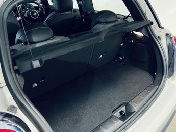MINI Electric Hatch Cooper SE 32.6kWh Level 2 Hatchback 3dr Electric Auto (184 ps)