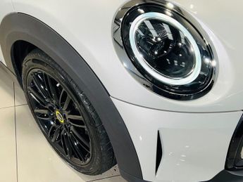 MINI Electric Hatch Cooper SE 32.6kWh Level 2 Hatchback 3dr Electric Auto (184 ps)