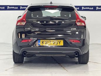 VOLVO V40 2.0 D3 Inscription Hatchback 5dr Diesel Manual Euro 6 (s/s) (150