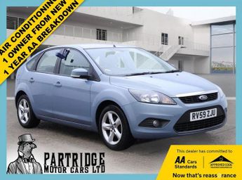 Ford Focus 1.6 Zetec Hatchback 5dr Petrol Manual (161 g/km, 99 bhp)