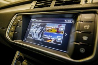 LAND ROVER RANGE ROVER EVOQUE 2.0 TD4 HSE Dynamic SUV 5dr Diesel Auto 4WD Euro 6 (s/s) (180 ps