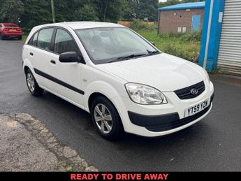 KIA RIO 1.4 Hatchback 5dr Petrol Manual (139 g/km, 95 bhp)