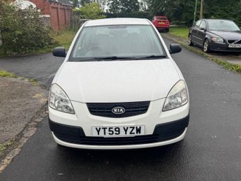KIA RIO 1.4 Hatchback 5dr Petrol Manual (139 g/km, 95 bhp)