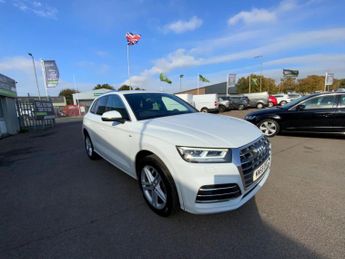 AUDI Q5 2.0 TDI 40 S line SUV 5dr Diesel S Tronic quattro Euro 6 (s/s) (