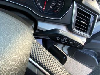 AUDI Q5 2.0 TDI 40 S line SUV 5dr Diesel S Tronic quattro Euro 6 (s/s) (